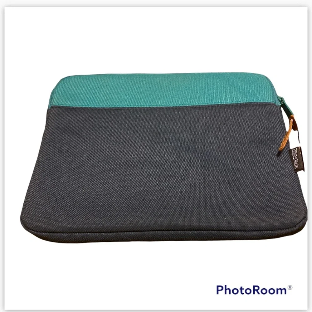 Herschel tablet or iPad soft padded case